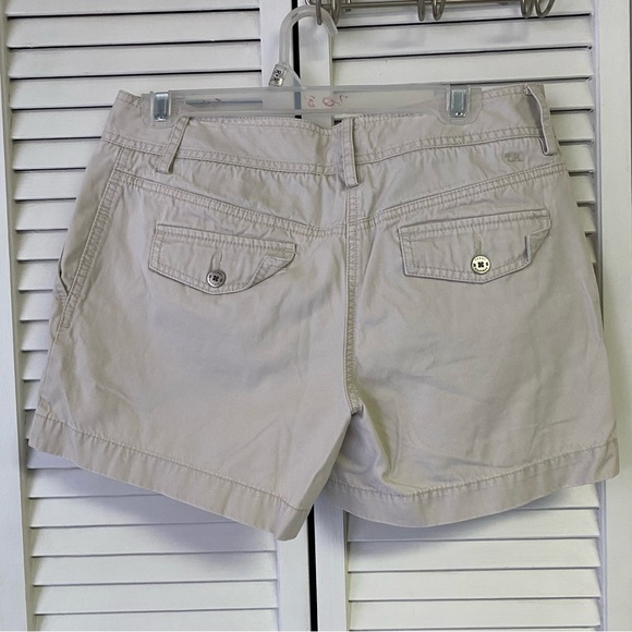 Tommy Hilfiger Womens Khaki Chino Solid Mid Rise Casual Shorts Size 10 - Picture 3 of 4